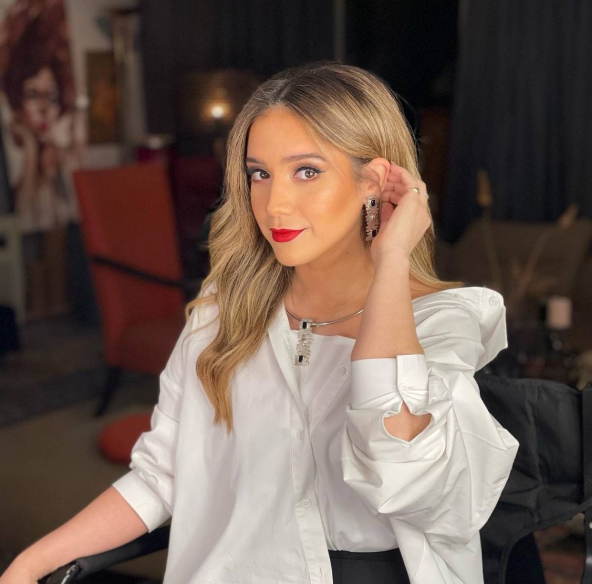 أول تعليق من رنا رئيس بعد عقد قرانها