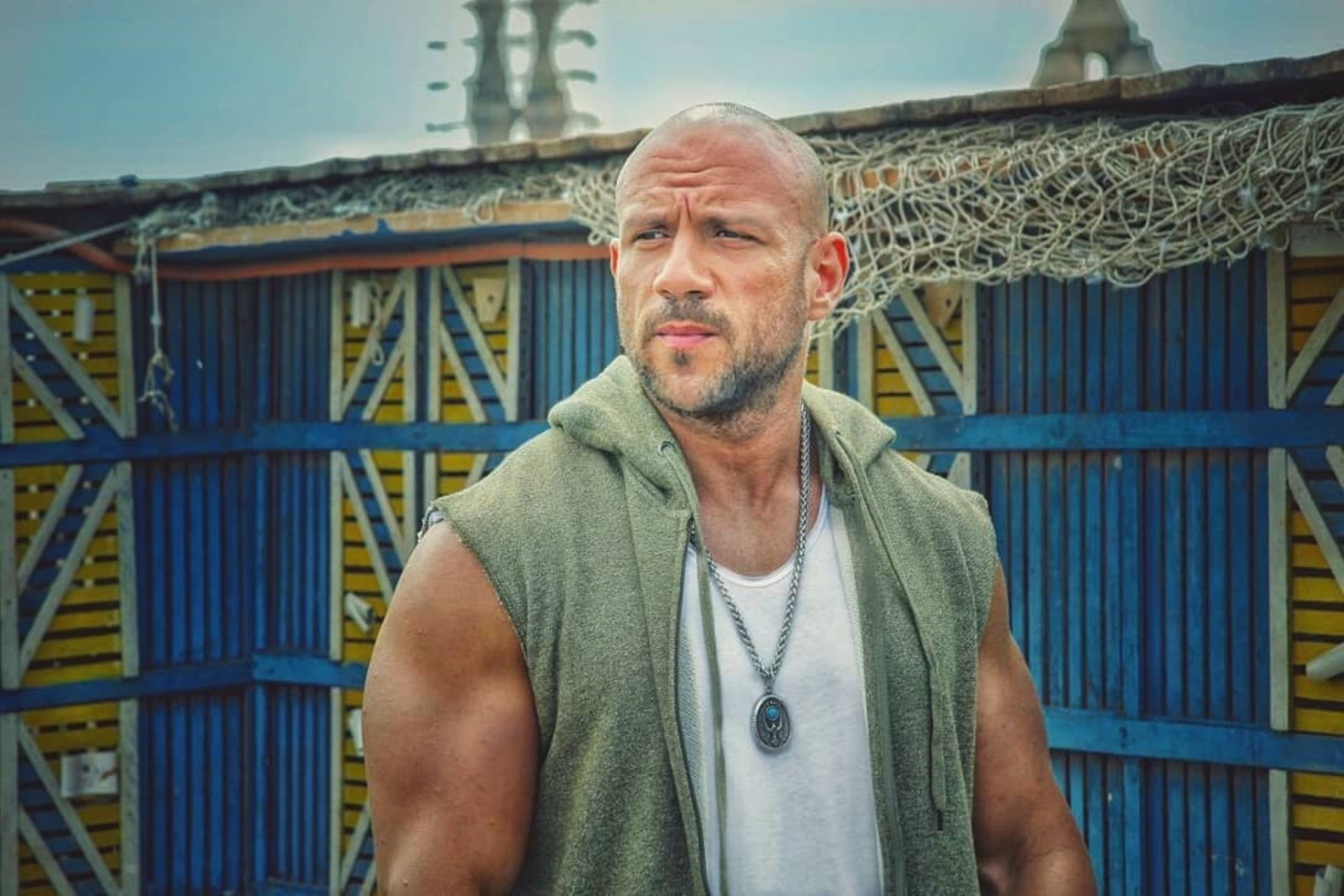 خصوصية أم أسباب أخرى: نجوم يخفون زواجهم!