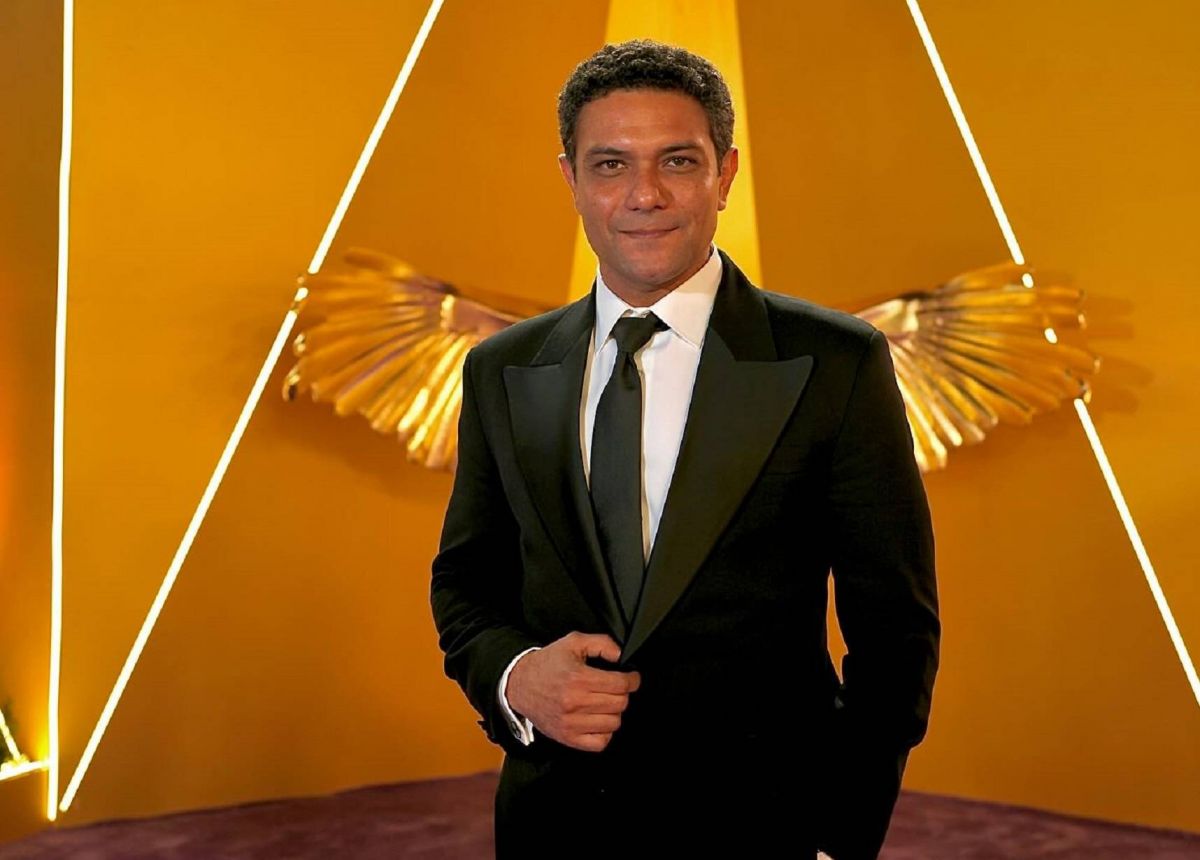 آسر ياسين يتحدث عن أزمة مي عز الدين وعلاجها (فيديو)