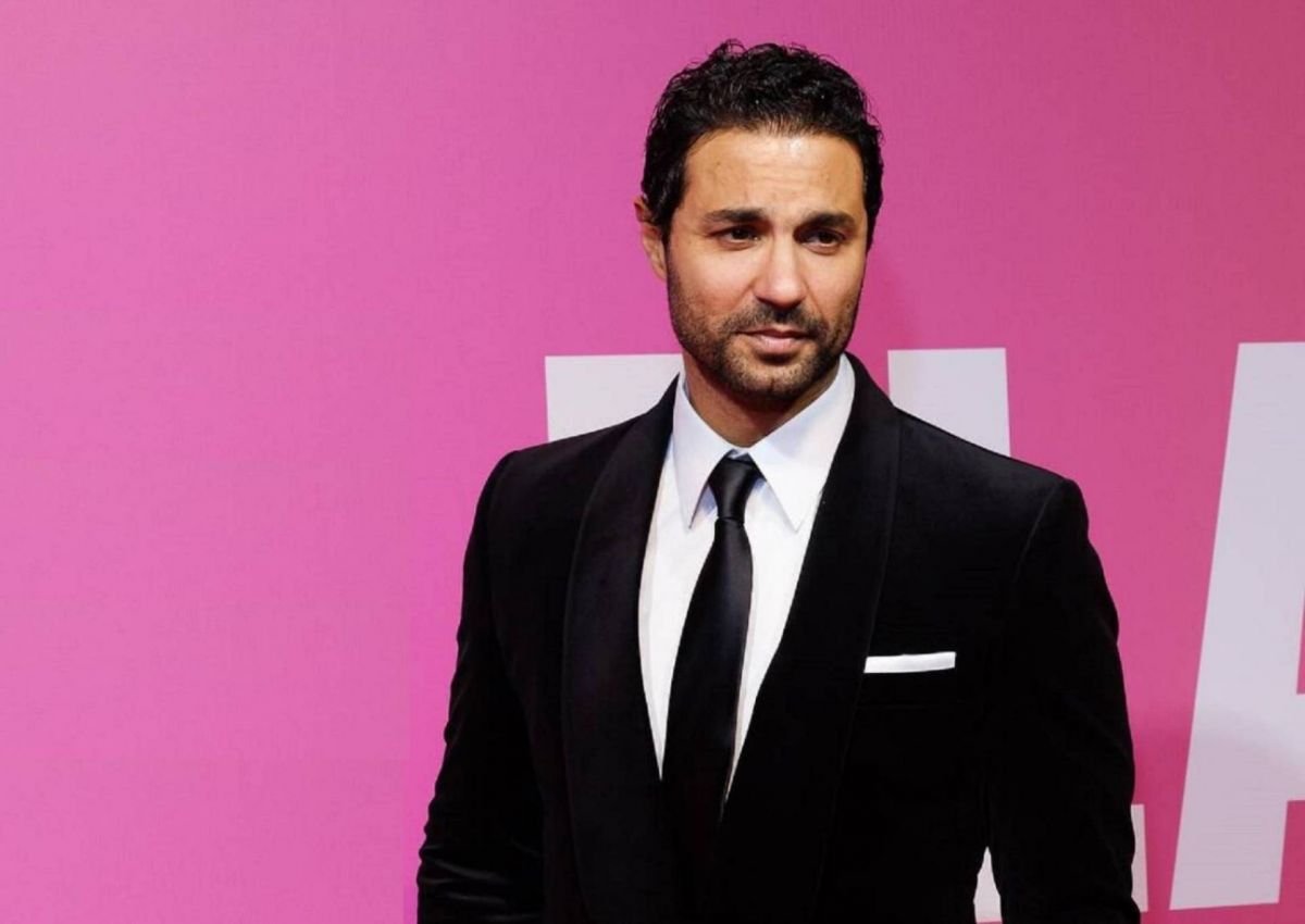 كريم فهمي يوجّه رسالة لجمهوره بعد انتهاء تصوير 