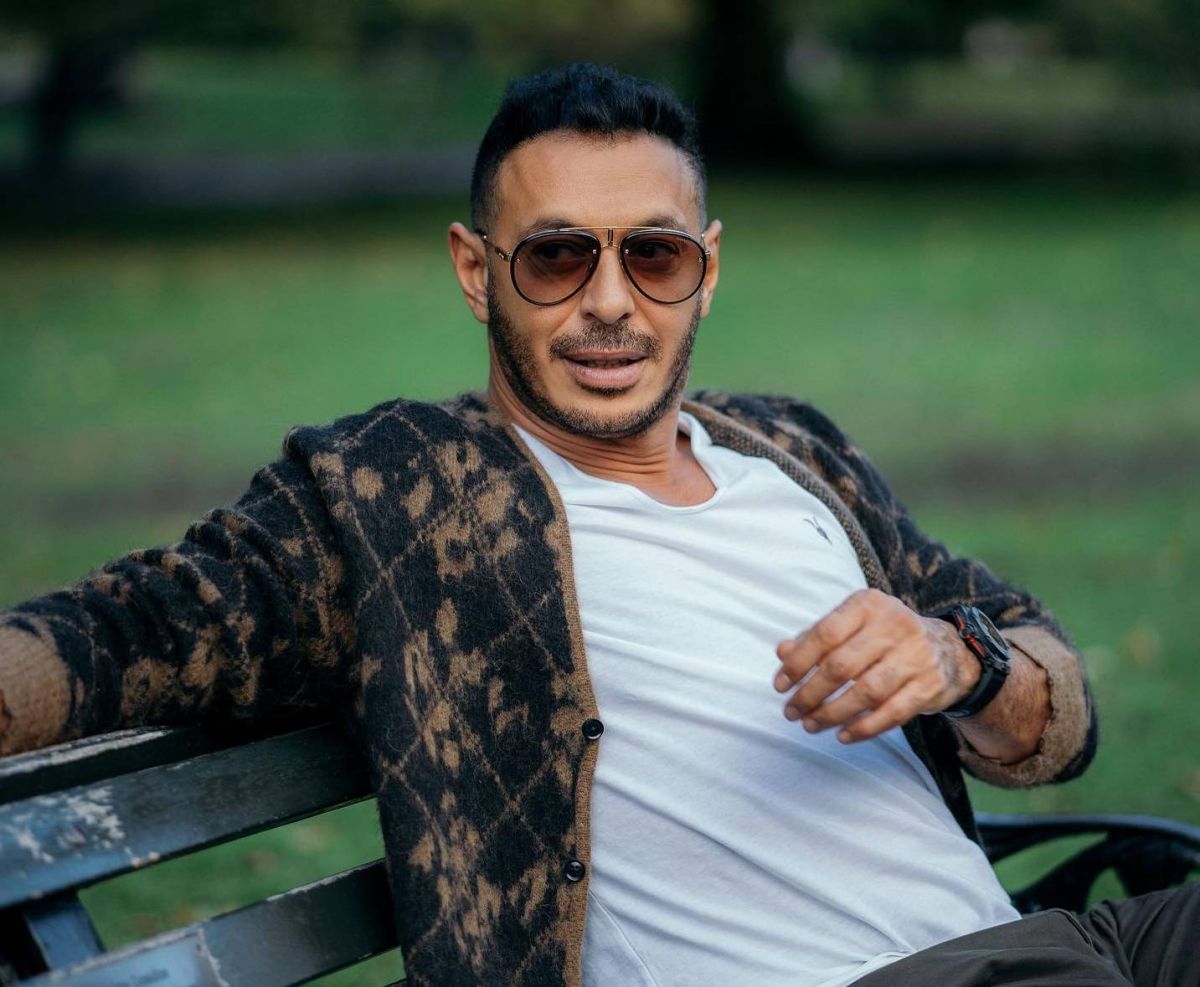 مصطفى شعبان ينهار وهو يتحدث عن كواليس 