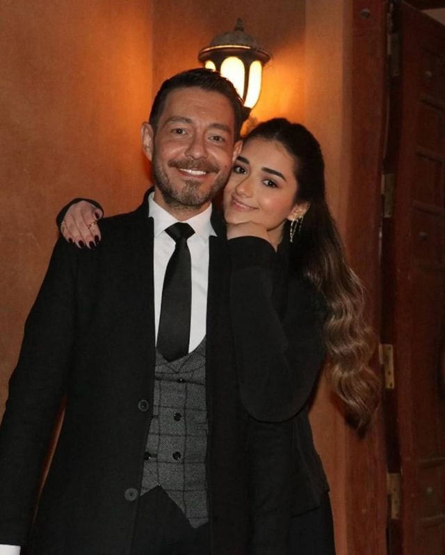 ملك أحمد زاهر ووالدها