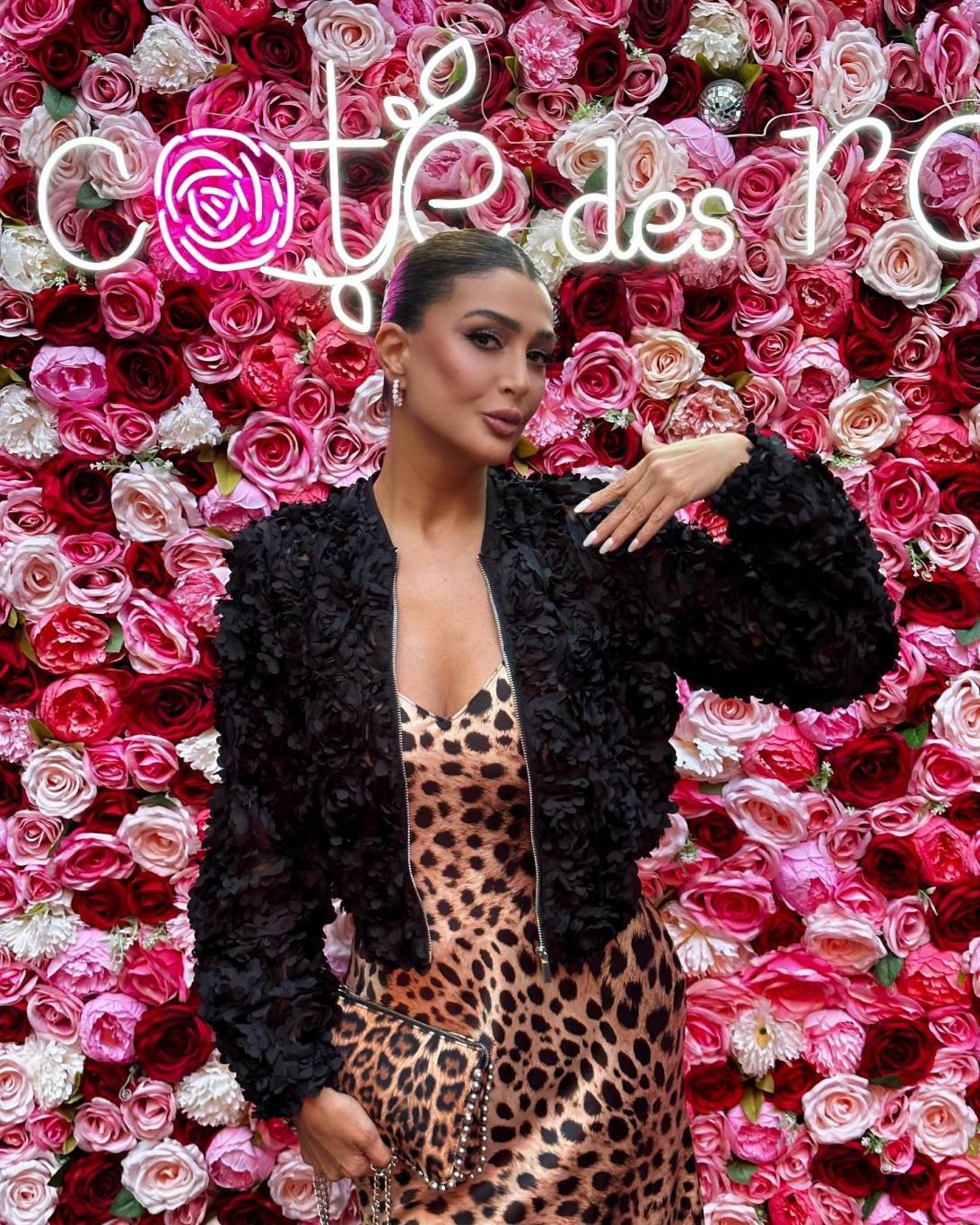 غادة عبد الرازق تتعرّض للهجوم بسبب ملابسها