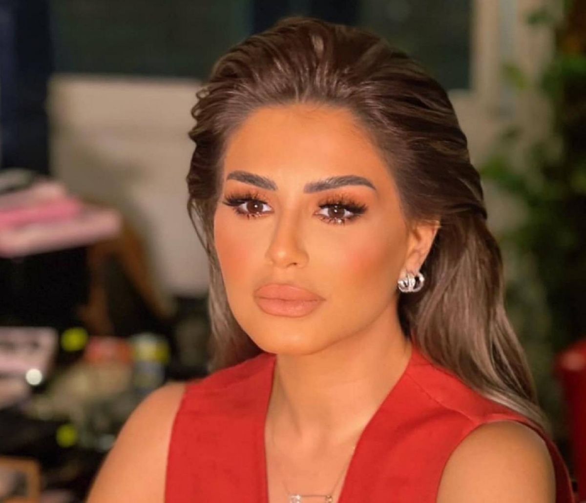 منة فضالي توّجه رسالة شكر الى عمرو سعد