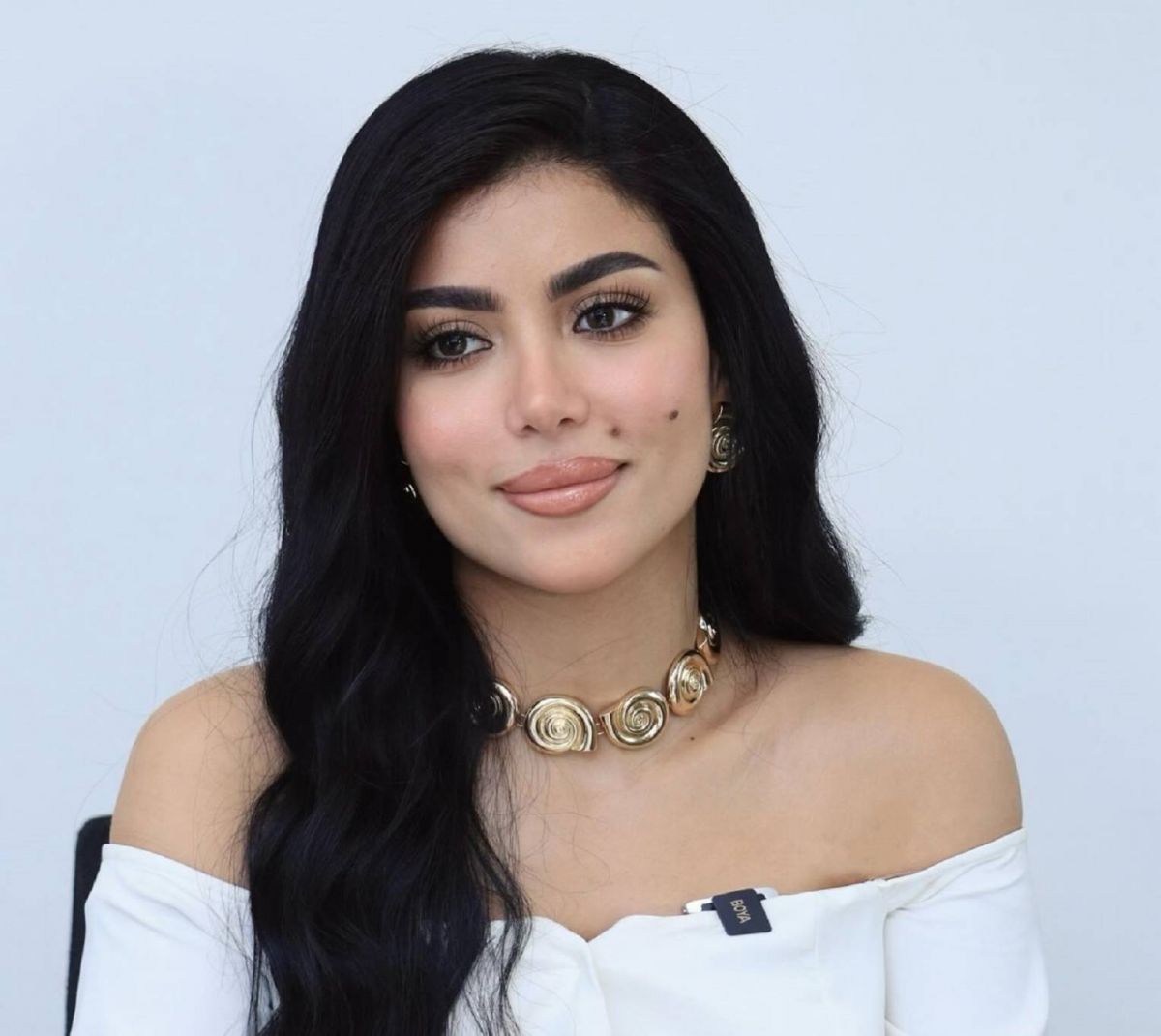 كارولين عزمي تردّ على الانتقادات وتشبيهها بياسمين صبري