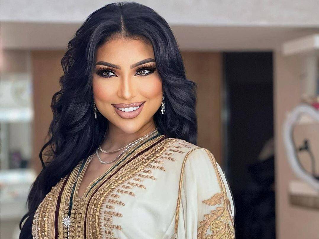 دنيا بطمة تصدم الجميع بشكلها من دون مكياج (فيديو)