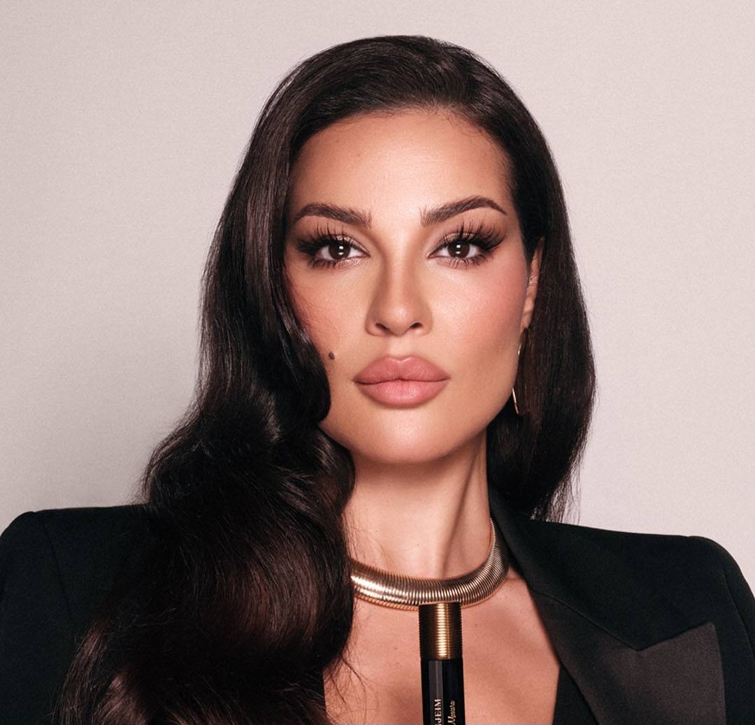 نادين نسيب نجيم تردّ بذكاء على تعليق شذى حسون الساخر