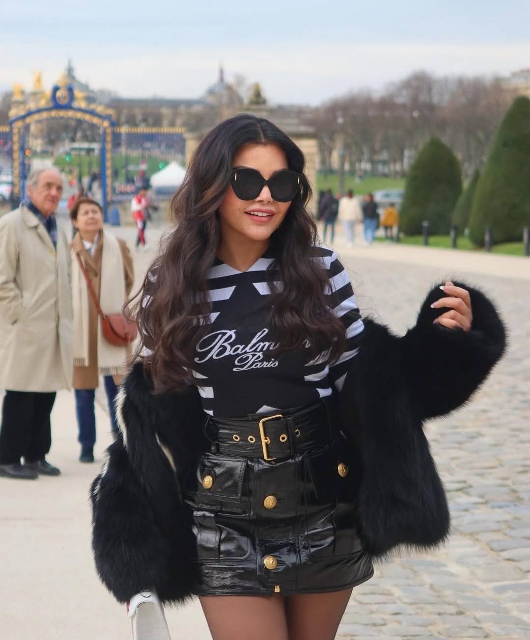 تعليق غير مباشر من هيفاء وهبي بعد إلغاء حفلها في الكويت