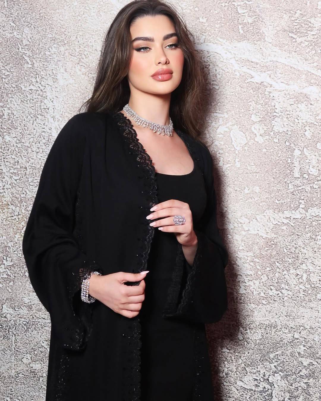 الحكم بسجن روان بن حسين والإبعاد عن الدولة