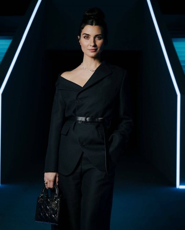 توبا بيوكستون بإطلالة من ديور Dior