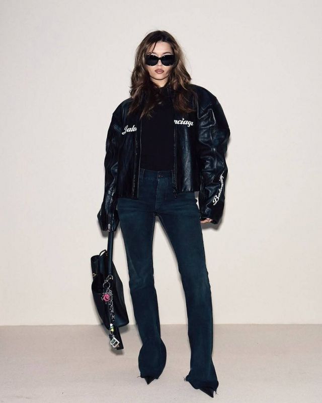 عفراء ساراتش أوغلو بإطلالة من بالمان Balmain