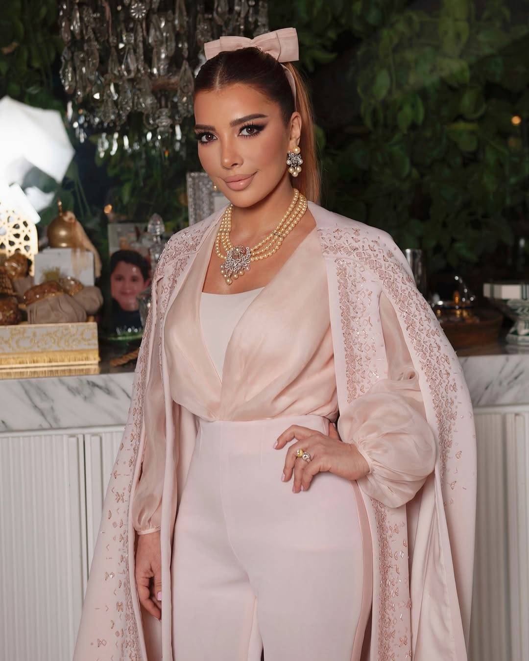 أصالة نصري تطبّق طقوس أم كلثوم الغريبة بالأكل قبل حفلاتها (فيديو)