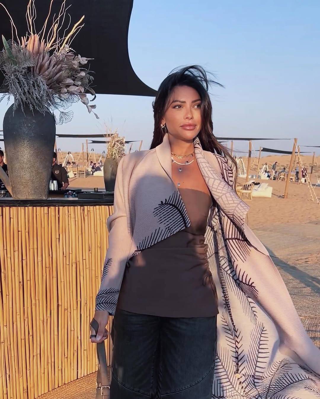 المشهورات يتنافسن على الإطلالات الشرقية في رمضان