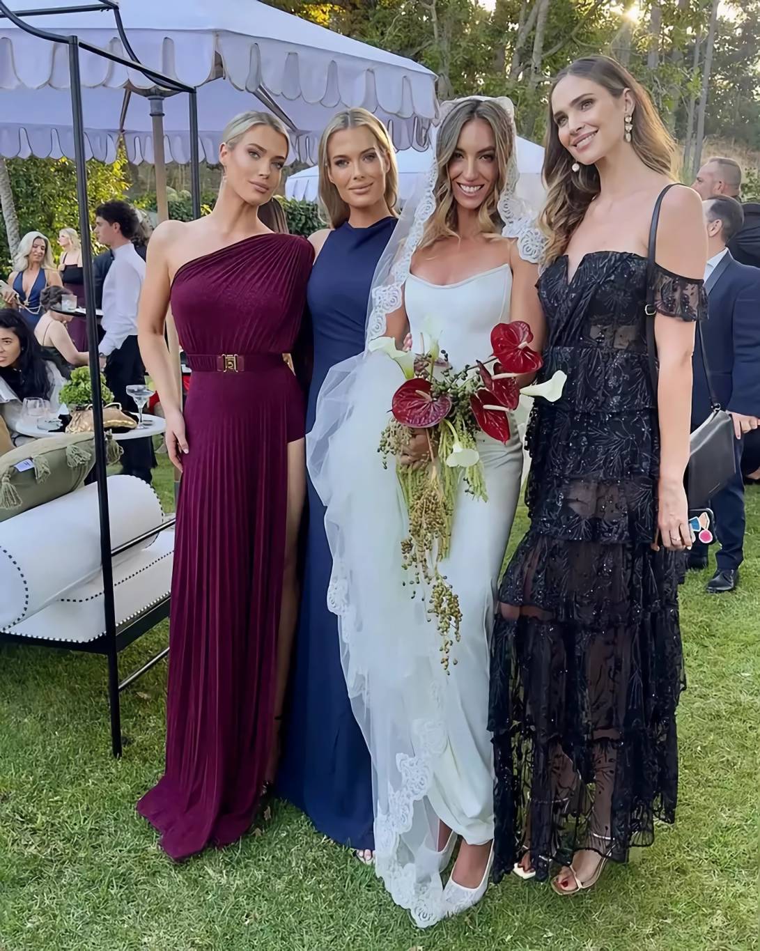 بنات شقيقة الأميرة ديانا ضيفات زفاف بتفاصيل خفية في إطلالات ساحرة