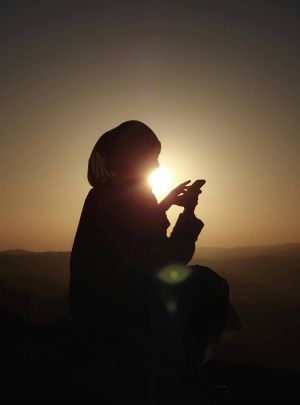 مشادة كلامية بين فنانتين خليجيتين بسبب مسلسل