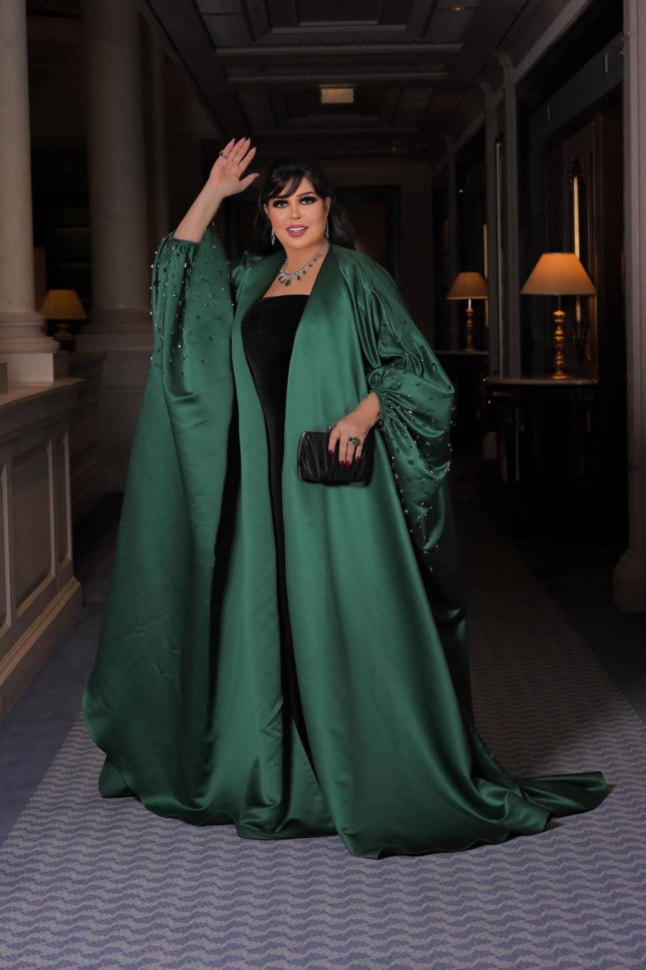 فيفي عبده تردّ للمرة الأولى على أخبار استبدال فريدة سيف النصر بها