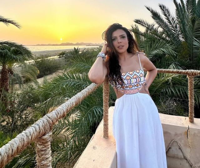 ناهد السباعي تختار هذا المكان لإجازتها