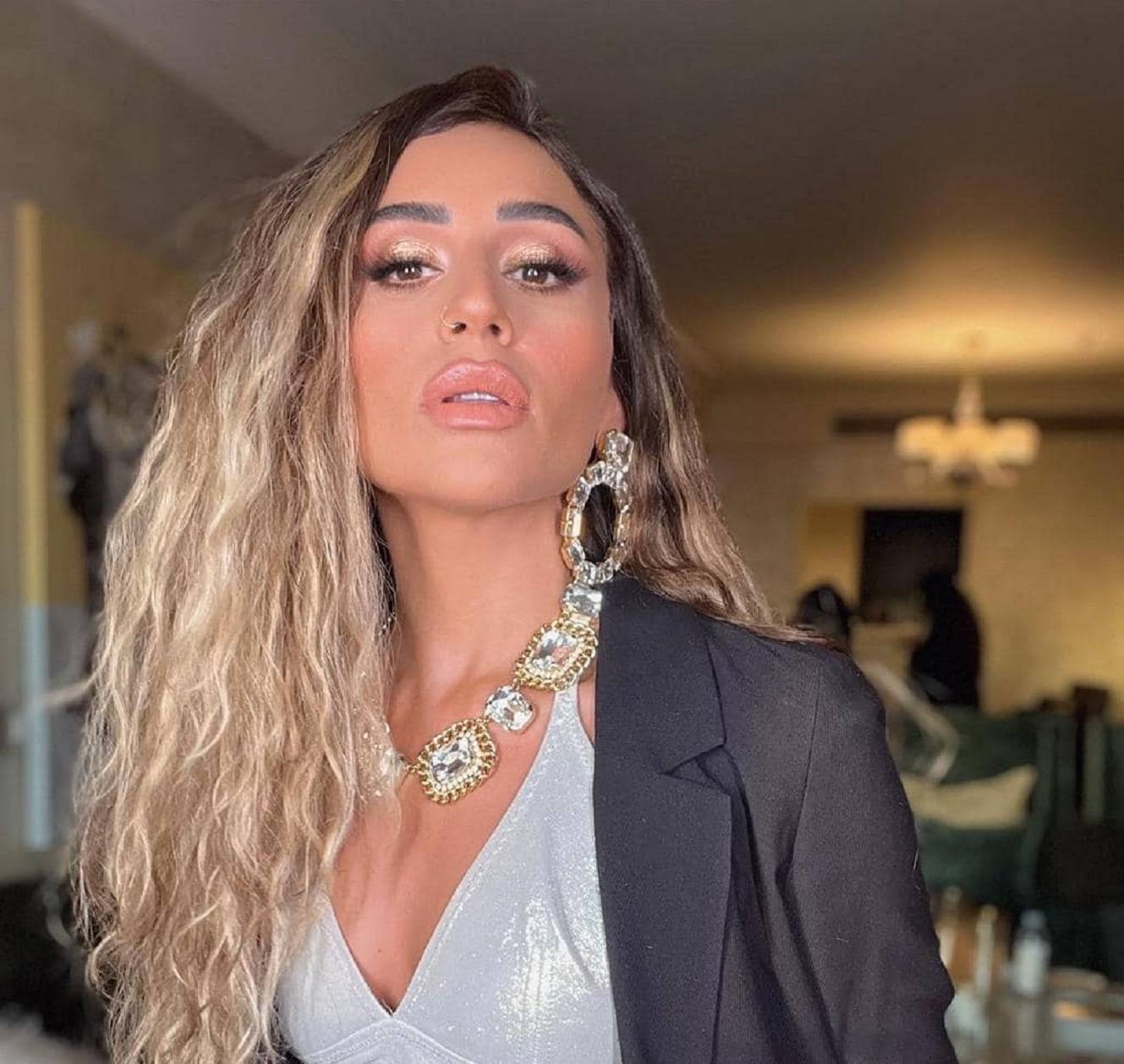 دينا الشربيني دينا الشربيني