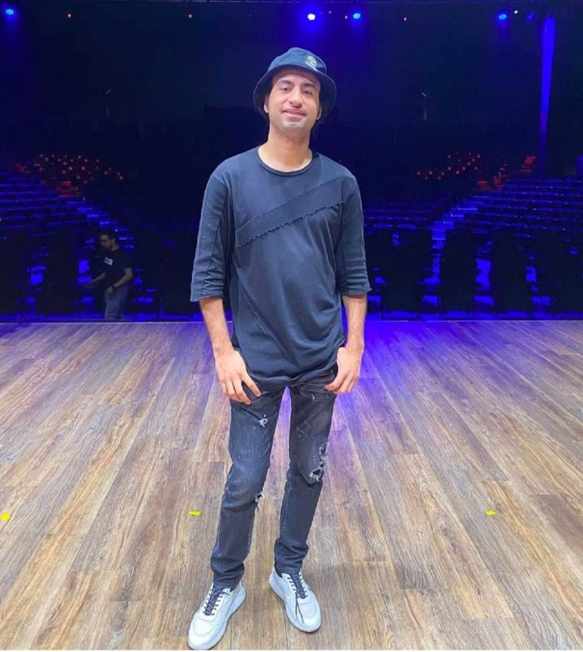 علي ربيع في أزمة قبل تصوير فيلمه الجديد