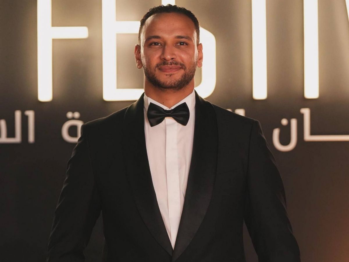 أحمد خالد صالح يرد على تشبيه الجمهور له بوالده (فيديو)