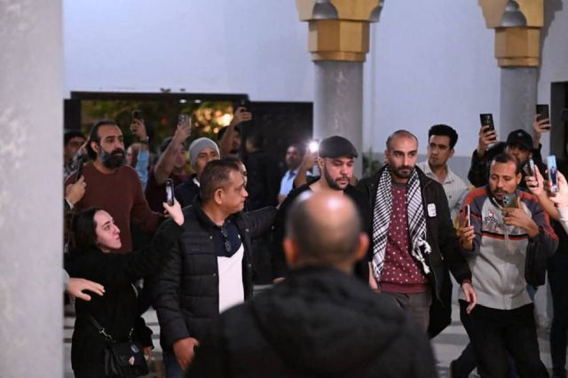 محمد إمام يصل العزاء