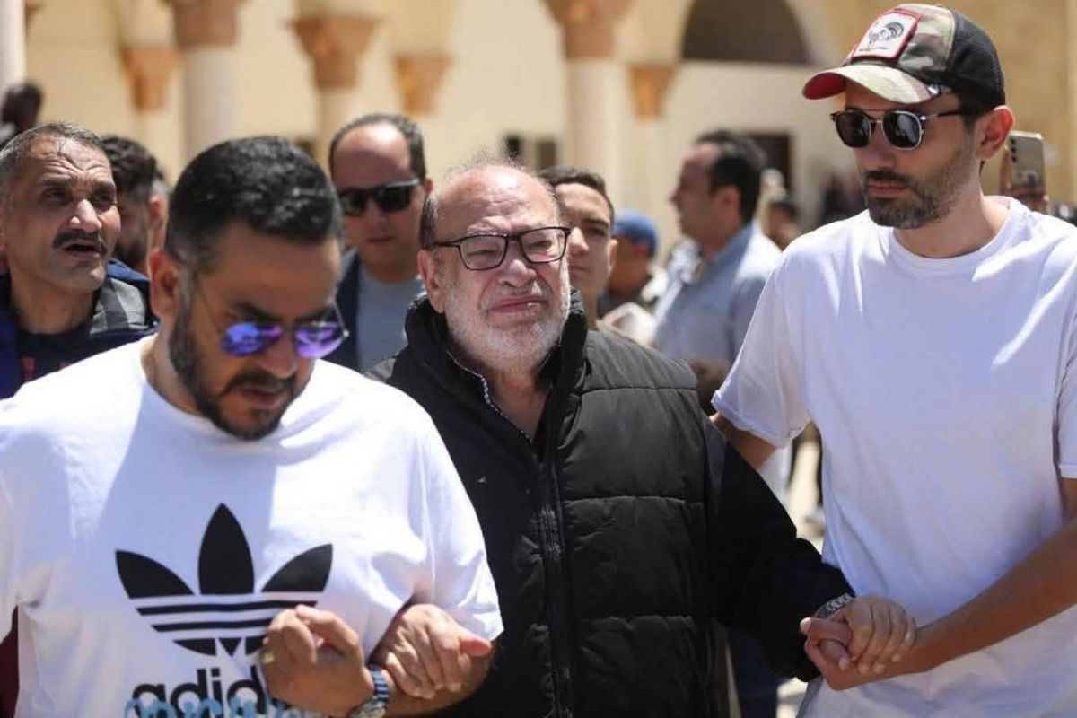 صلاح عبد الله يكشف سبب بكائه بحرقة في جنازة سليمان عيد (فيديو)