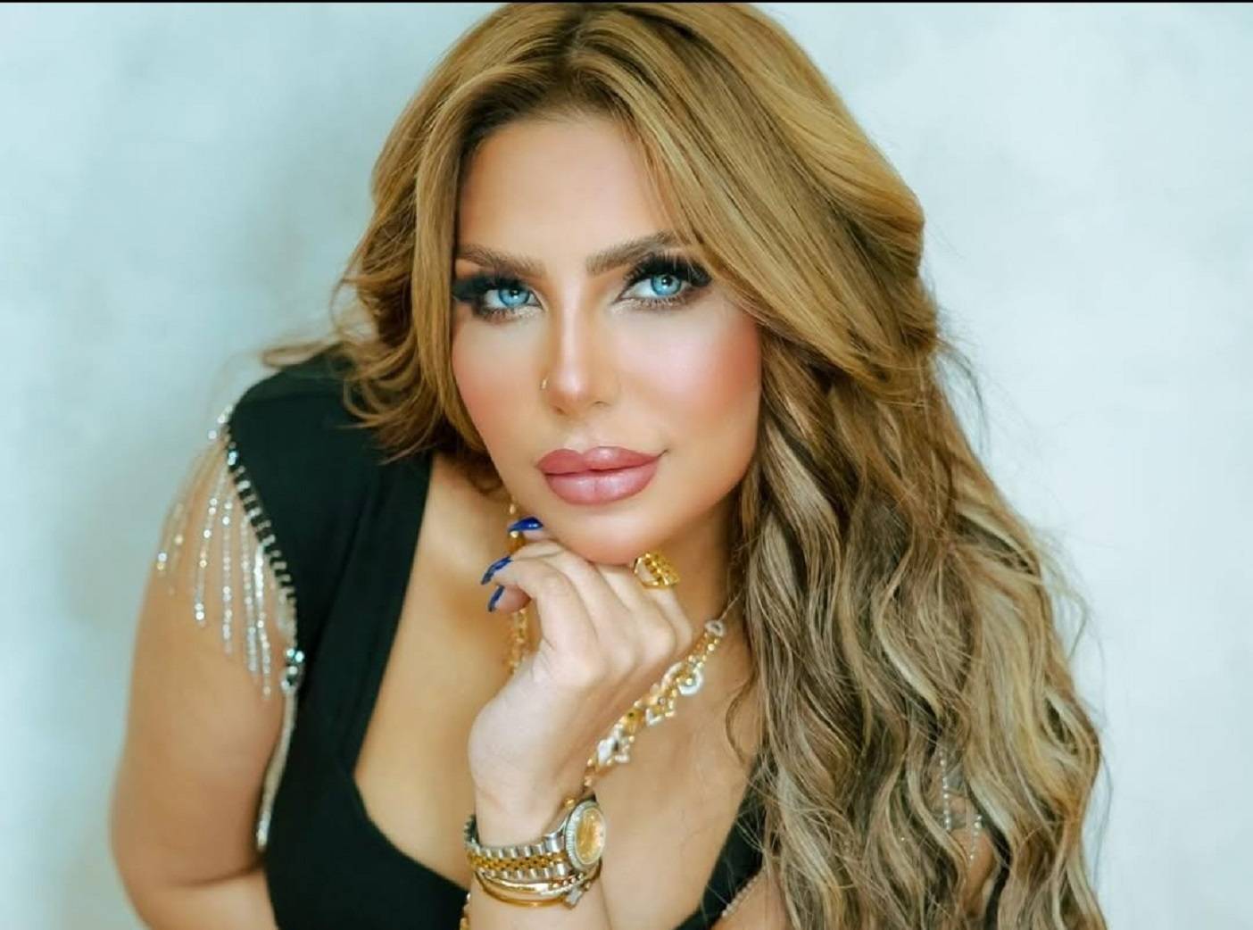 سارة خليفة سارة خليفة