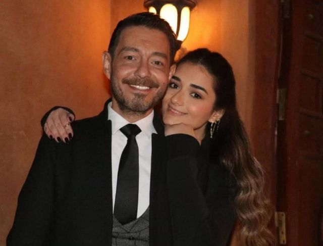 ملك زاهر ووالدها أحمد زاهر