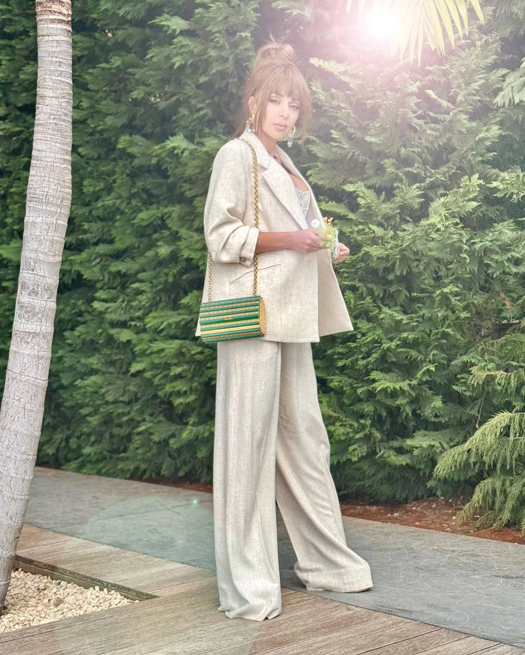 إطلالات النجمات اللبنانيات هذا الأسبوع: أناقة كلاسيكية بلمسات عصرية