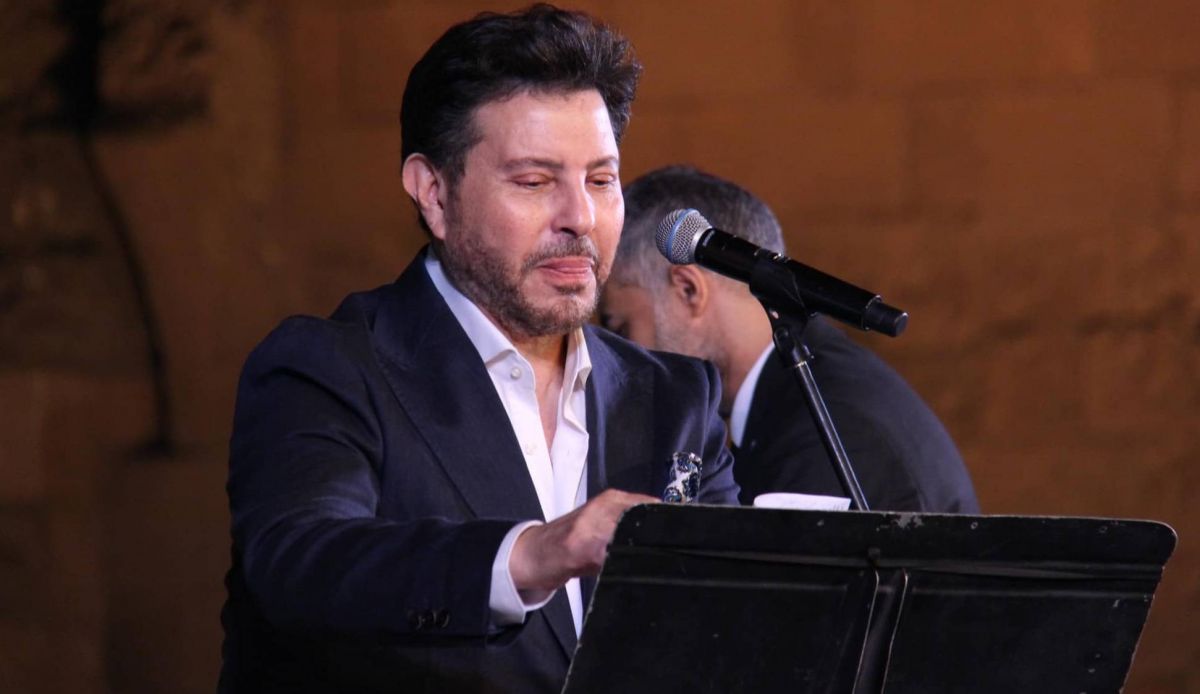 تطورات أزمة هاني شاكر والناقد الفني طارق الشناوي