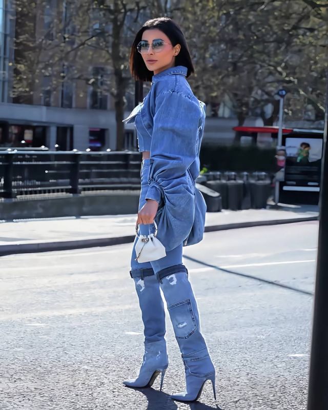 مهيرة عبد العزيز