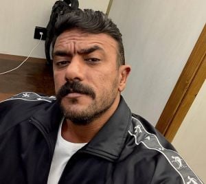 أحمد العوضي يحذّر جمهوره من النَّصب باسمه