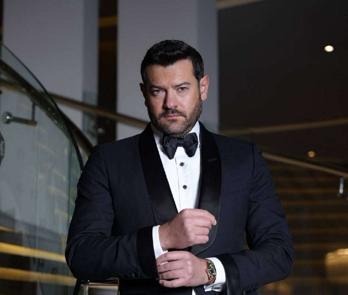 عمرو يوسف يوجه رسالة لأحمد مالك وآية سماحة