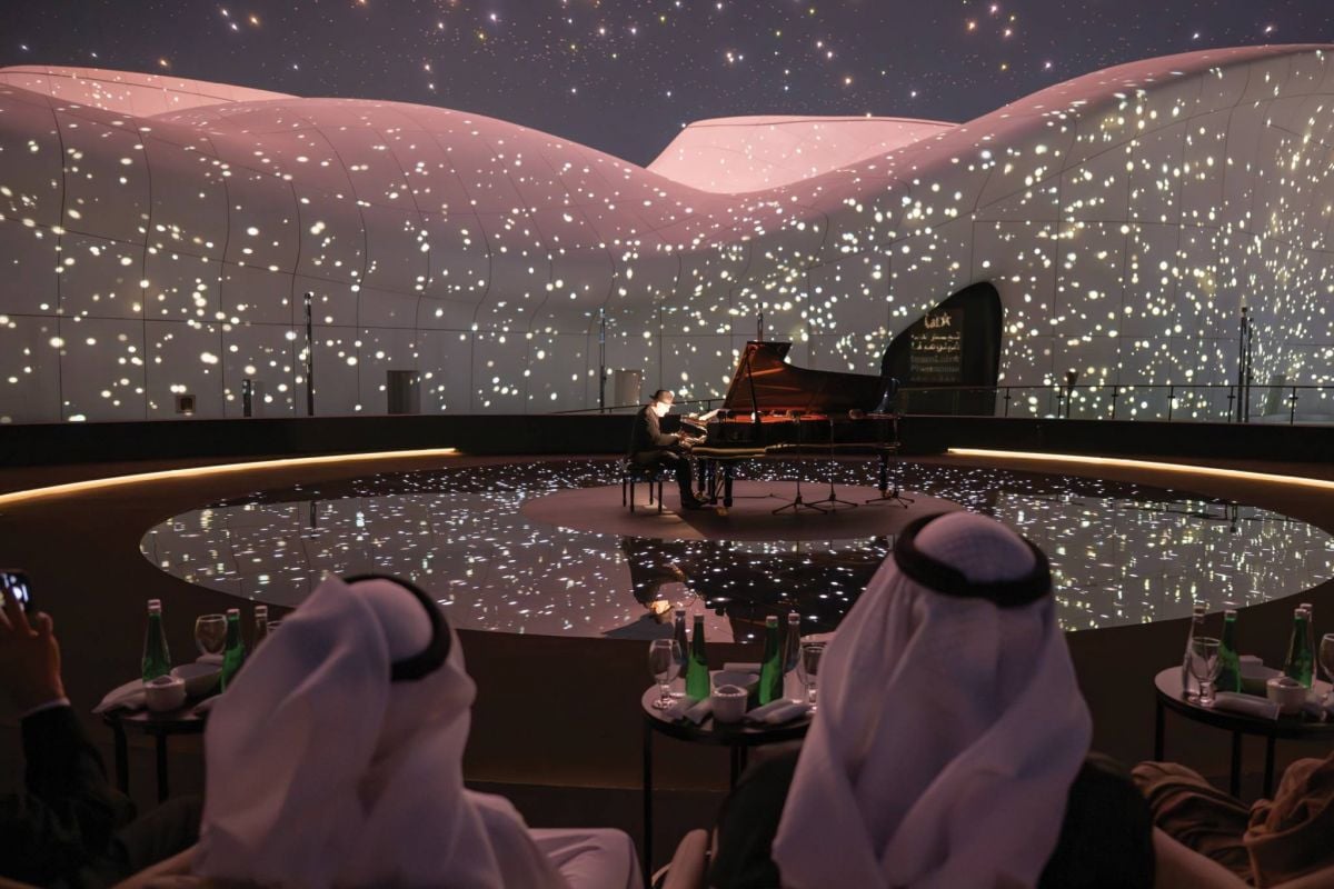 خالد بن محمد بن زايد يشهد حفل افتتاح متحف 