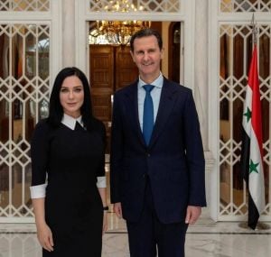 سلاف فواخرجي تنشر وثيقة زواجها من بشار الأسد وتكشف الحقيقة