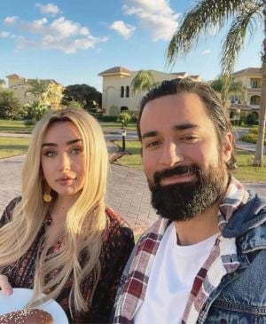 أحمد حاتم يوضح حقيقة ارتباطه بهنا الزاهد (فيديو)