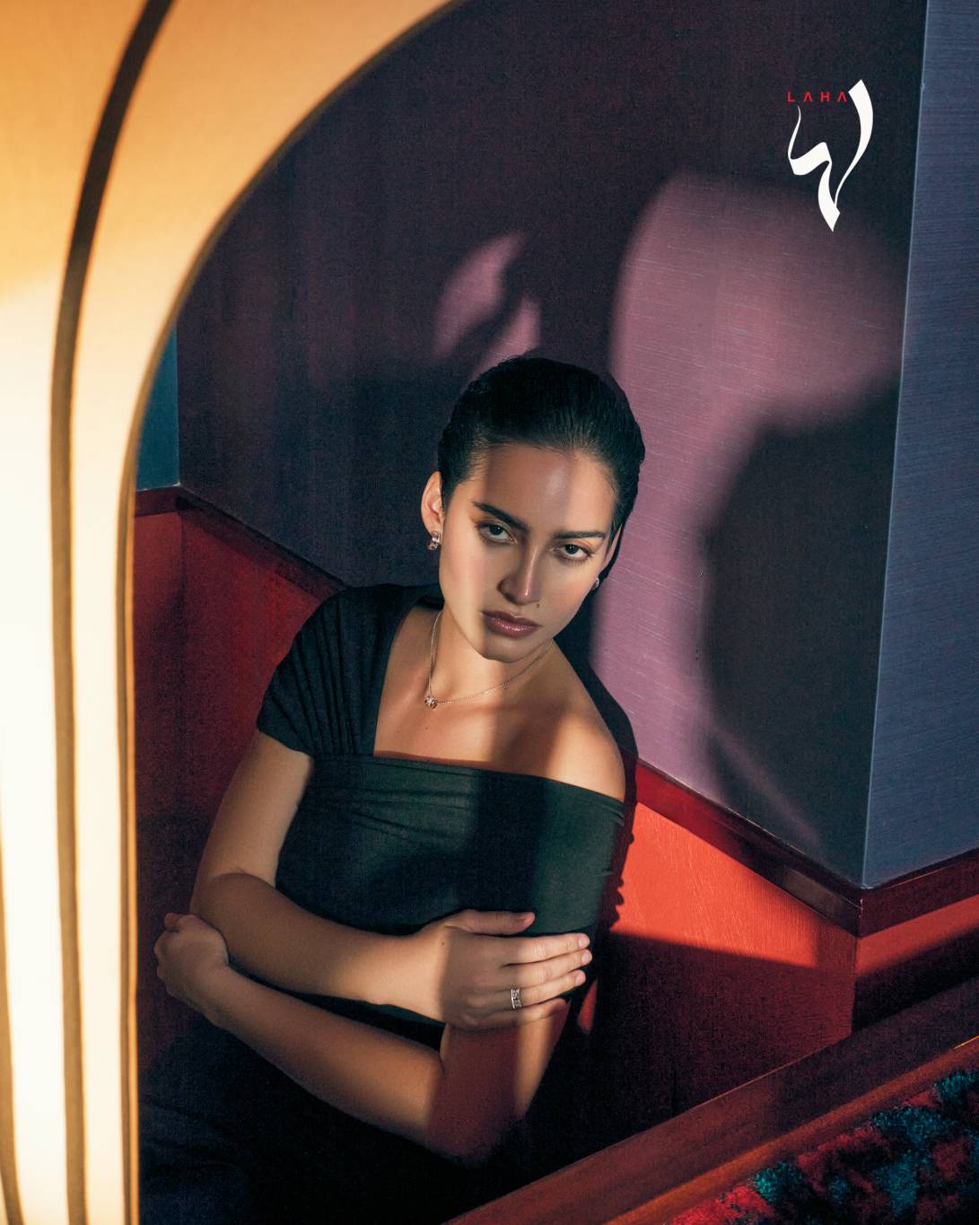 بلوزة من Onori
أقراط وعقد BVLGARI B.Zero1 من الذهب الأبيض ومرصعة بالماس وخاتم BVLGARI B.Zero1 بأسلوب Three-Band من الذهب الأبيض ومرصعة بالماس من Bvlgari بلوزة من Onori
أقراط وعقد BVLGARI B.Zero1 من الذهب الأبيض ومرصعة بالماس وخاتم BVLGARI B.Zero1 بأسلوب Three-Band من الذهب الأبيض ومرصعة بالماس من Bvlgari