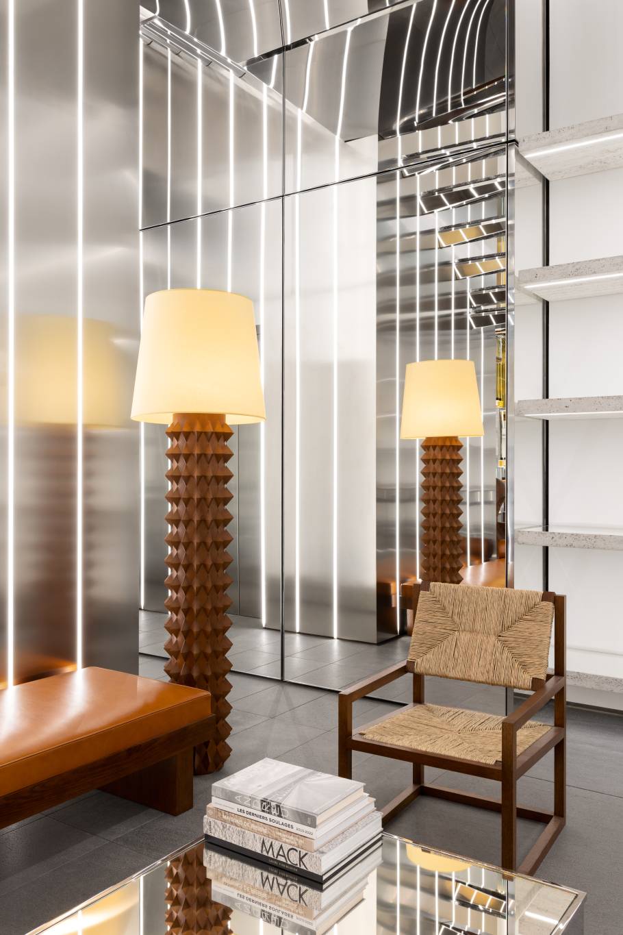 CELINE في The Avenues الكويت