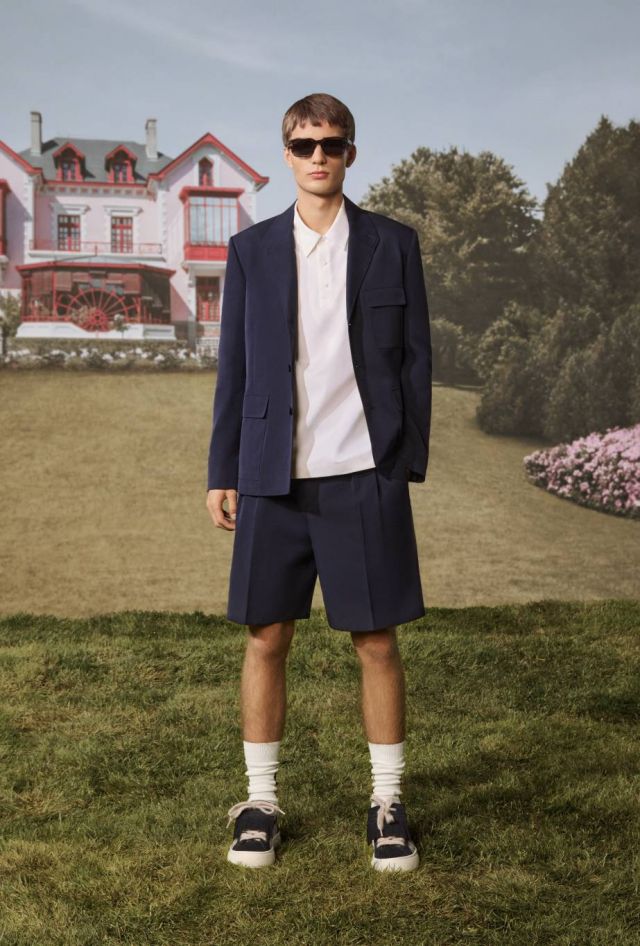 Images Credit: Alfredo Piola and Brett Lloyd for Dior