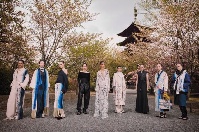 مجموعة Dior لخريف 2025 تربط الموضة بالهندسة المعمارية