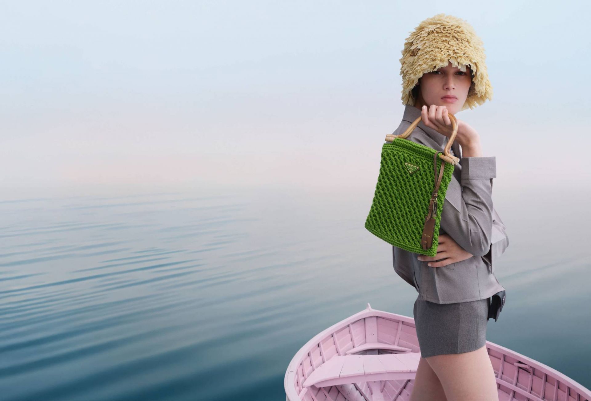 مجموعة أيام الصيف مع Prada مجموعة أيام الصيف مع Prada