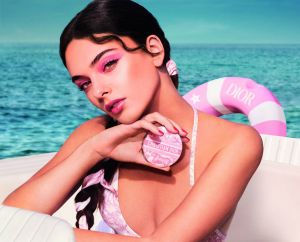 مجموعة مكياج Dior الصيفية.. مثالية لبشرة مشرقة