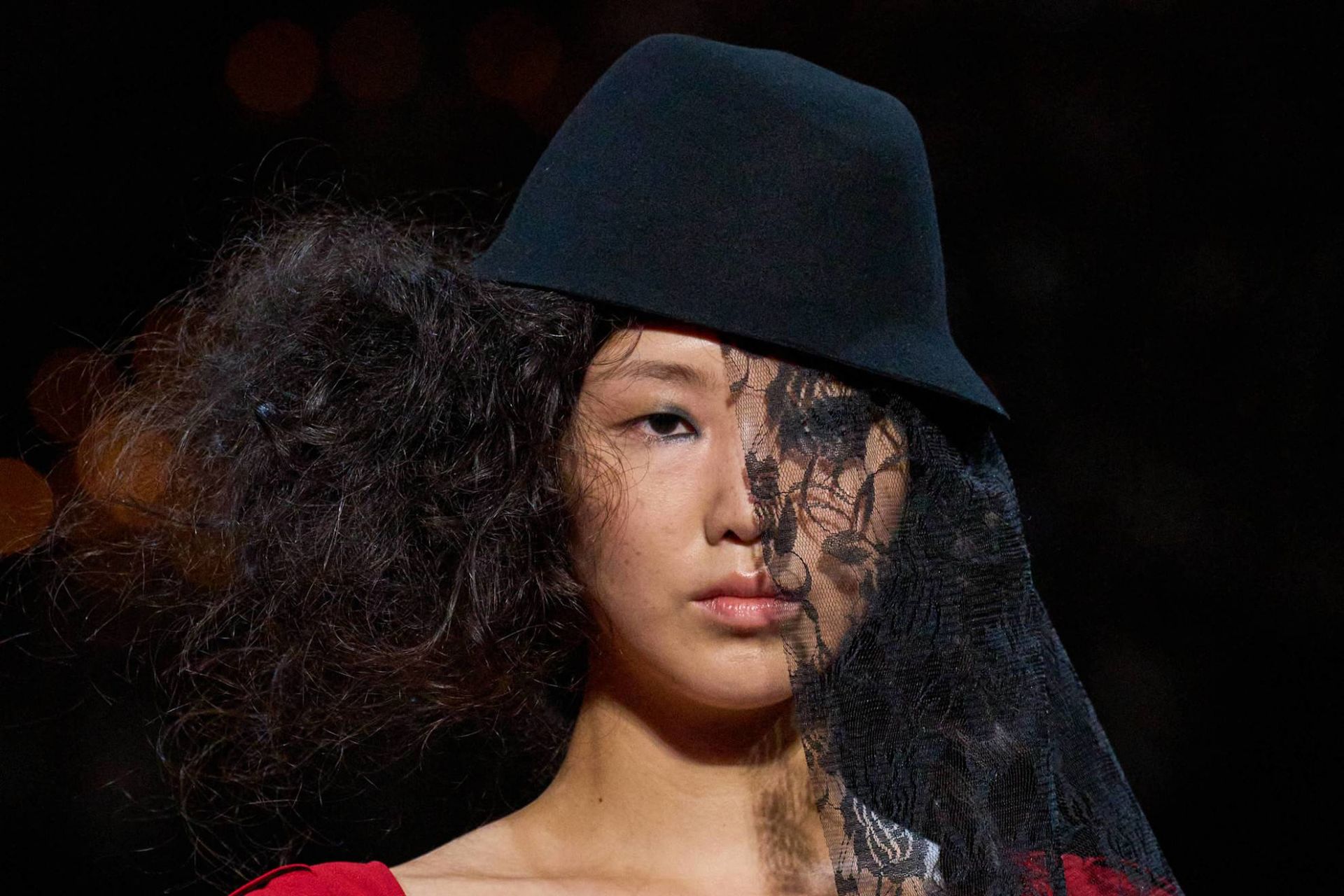 يوهجي ياماموتو Yohji Yamamoto