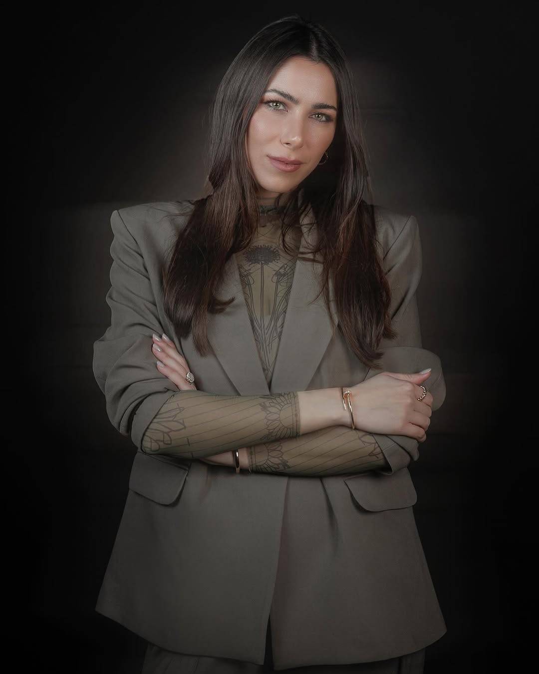 دانييلا رحمة تردّ بخجل على خبر حملها (فيديو)