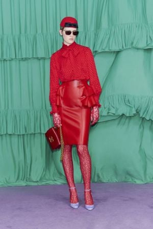 حقيبة Valentino Garavani Vain: تصاميم جديدة بجاذبية خالدة
