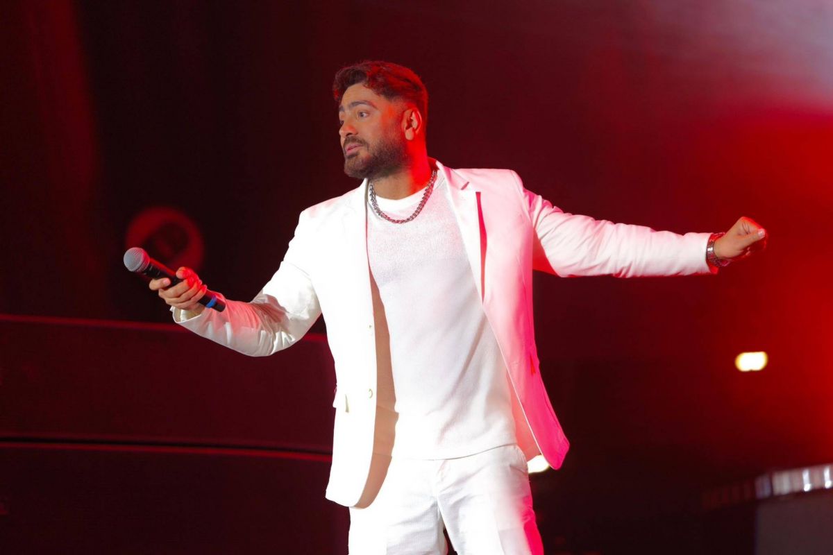 تامر حسني يحقق رقماً قياسياً جديداً