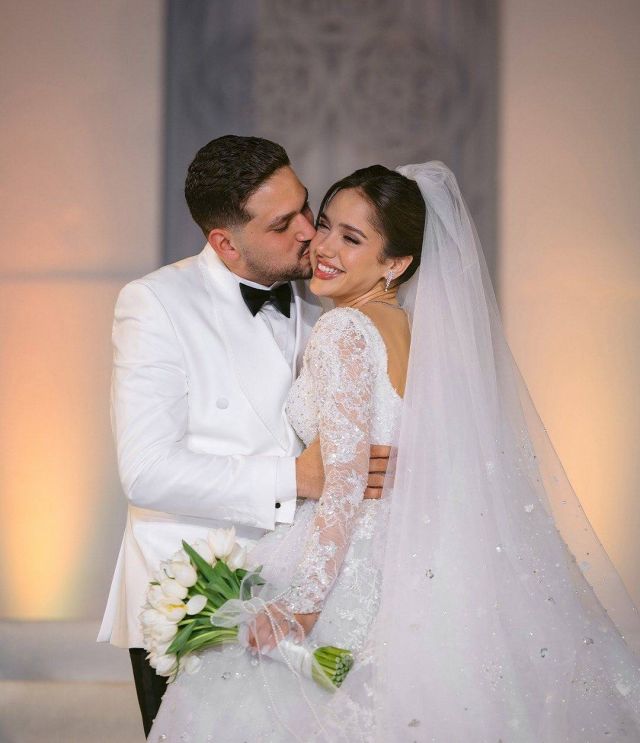 رنا رئيس وعريسها