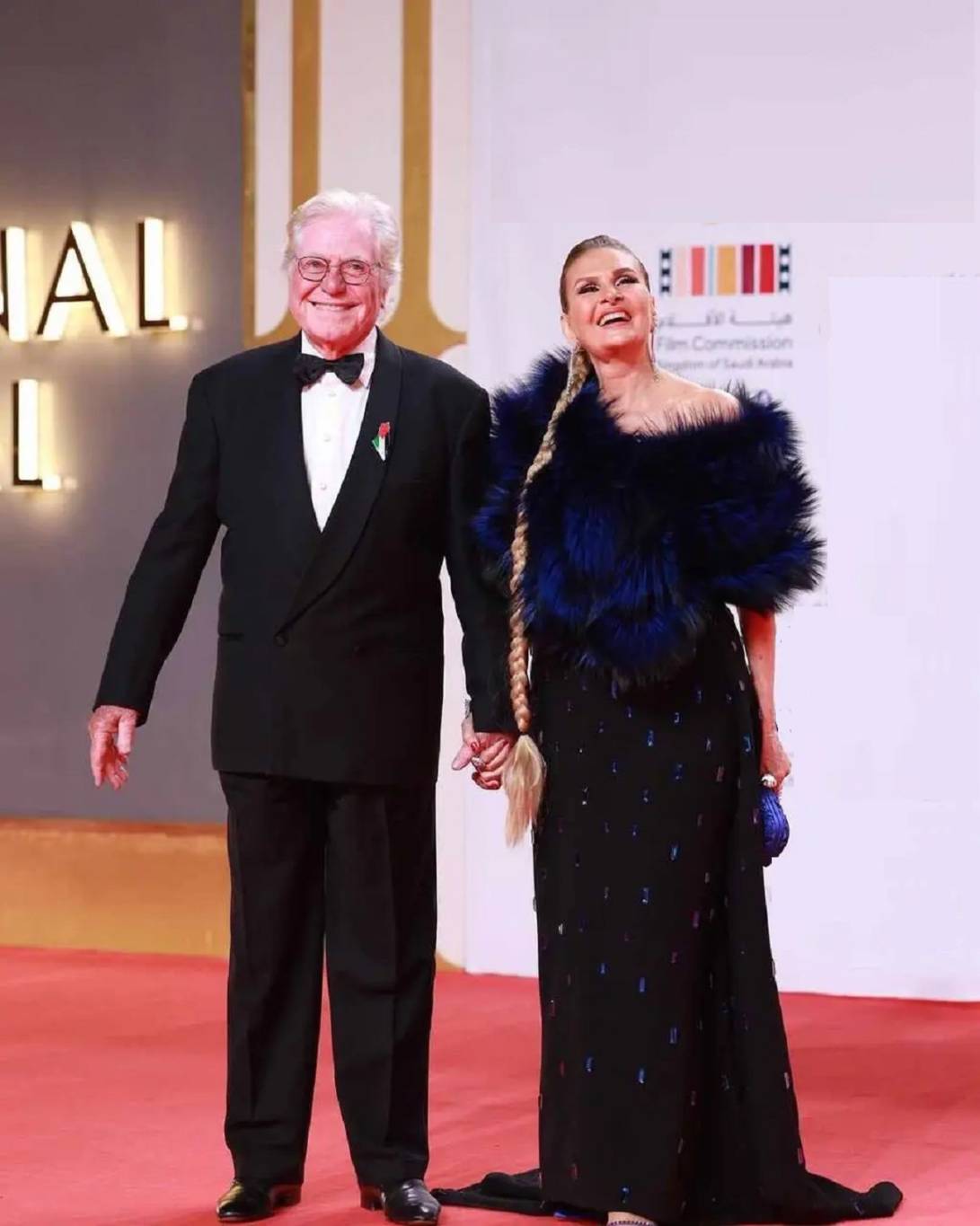 يسرا وحسين فهمي ضيفا 