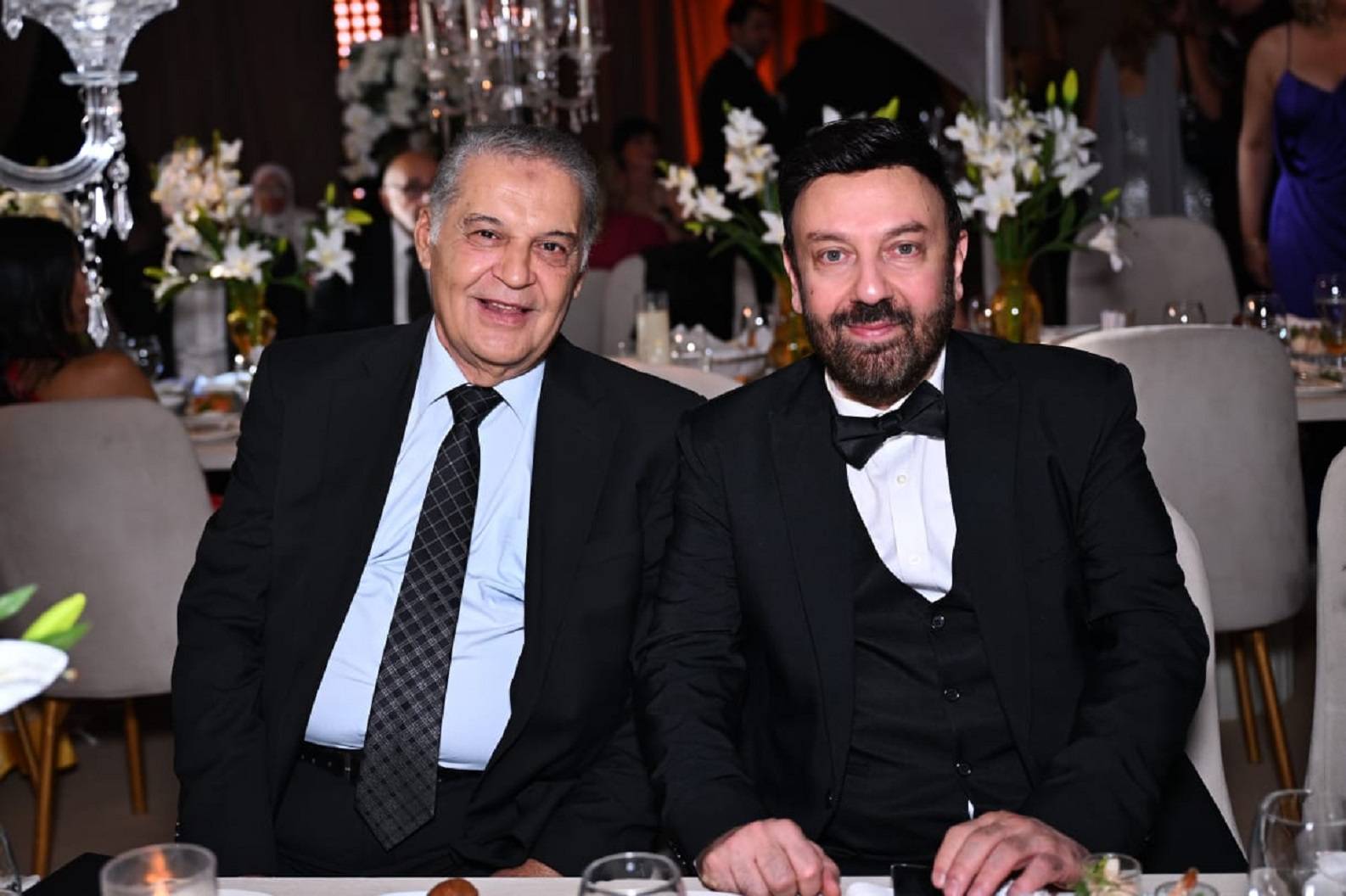 محسن جابر مع والد العروس