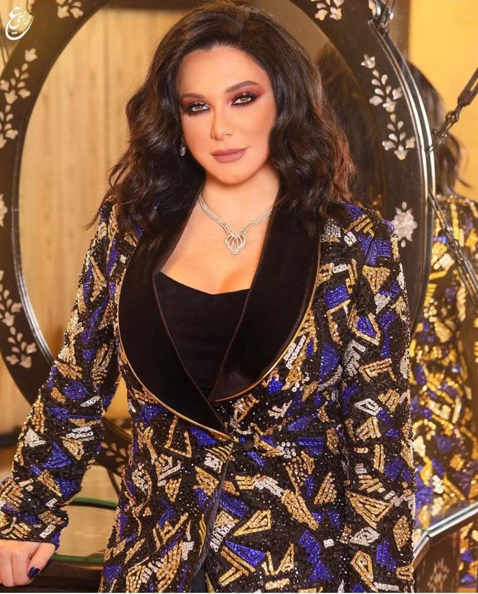 سلاف فواخرجي بأقوى ردّ على من يُكذّب تصريحاتها وتعتذر لهذه الفنانة (فيديو)